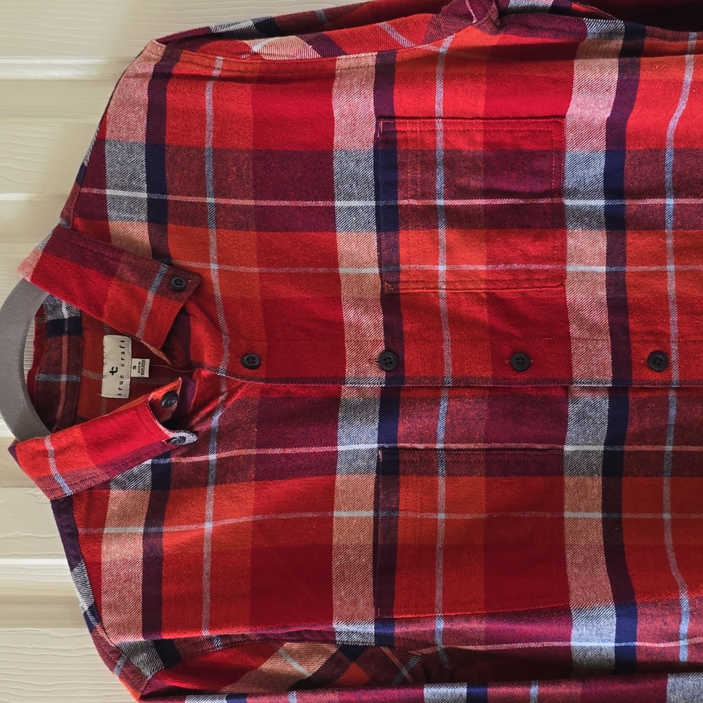 TRUE CRAFT BRAND YOUNG MEN'S RED PLAID FLANNEL BUTTON SHIRT SIZE SMALL